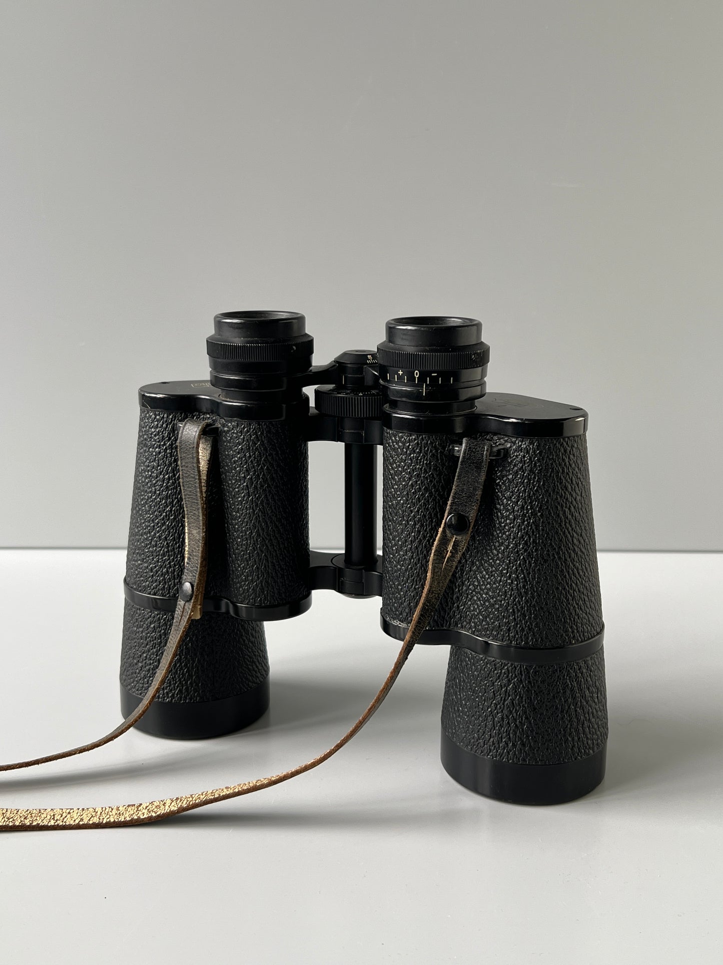 Carl Zeiss Jena Fernglas, Pentekrarem 15x50