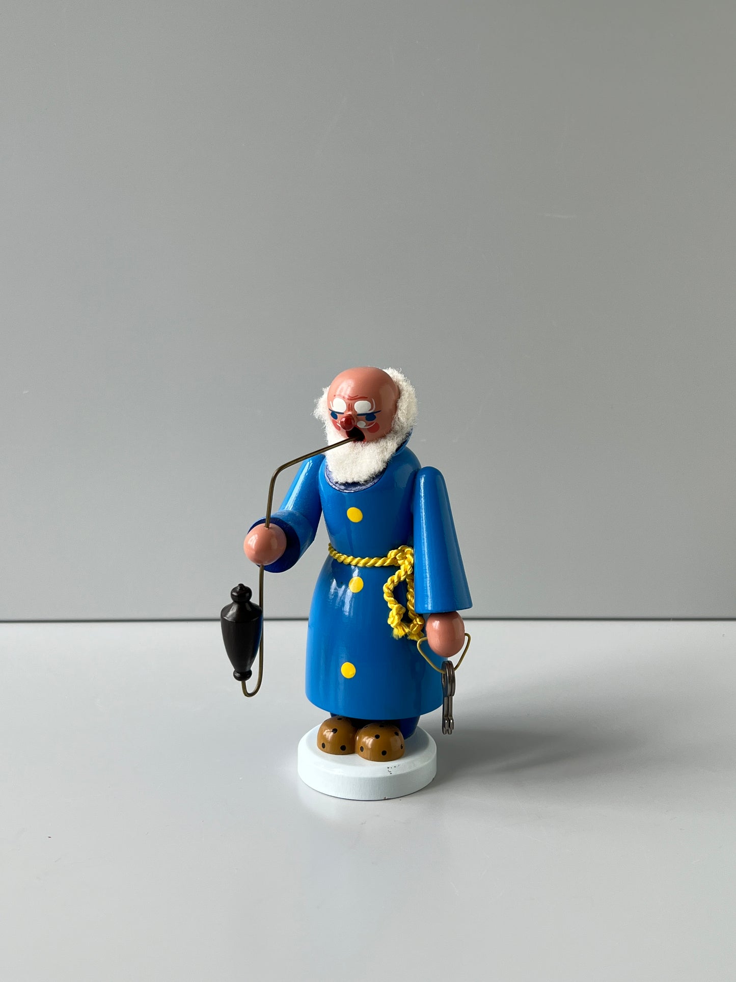 OBJEKT DER WOCHE Bunte Räuchermännchen