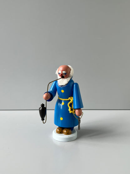 OBJEKT DER WOCHE Bunte Räuchermännchen