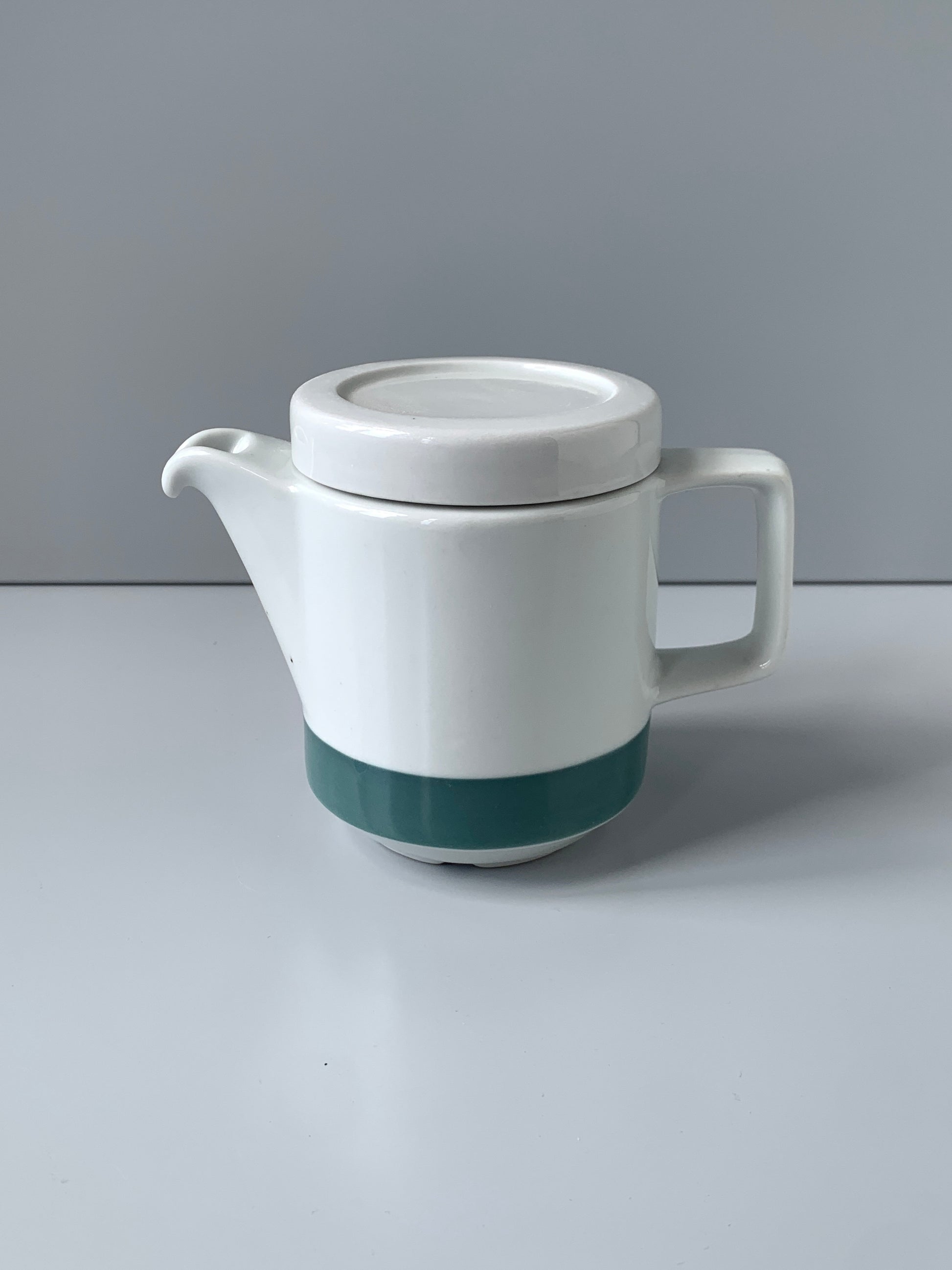 RATIONELL Kännchen aus der DDR von Colditz: mit grünem Streifen