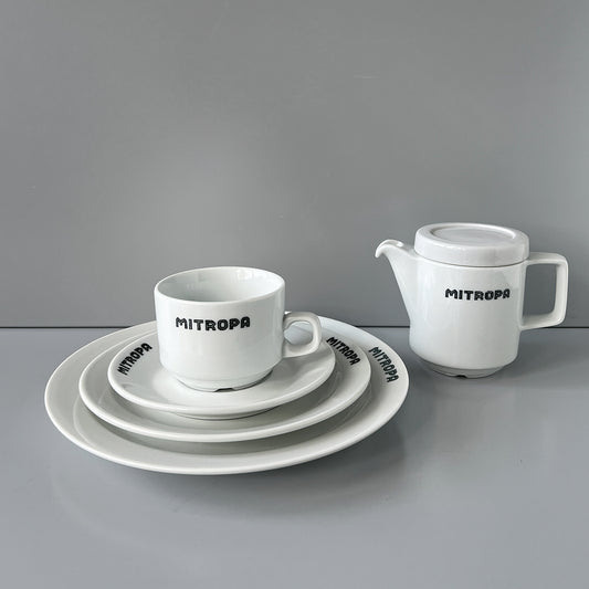 Porzellangeschirr mit MITROPA Logo